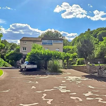 2 Bedroom Gorgeous In Pont Darc Apartment *
