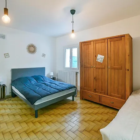 2 Bedroom Gorgeous In Pont Darc Apartment Vallon-Pont-d'Arc